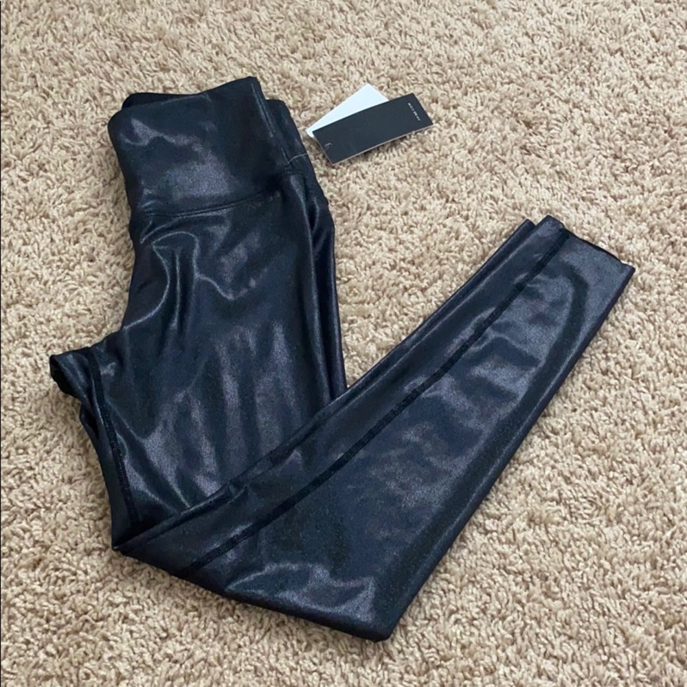 AR 33 leggings BNWT XS
